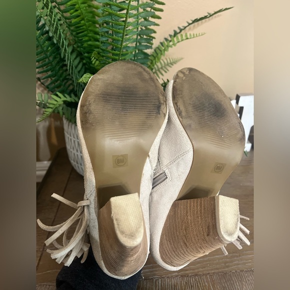 Coconuts by Matisse Size 8 Arlo Cream Faux Suede Open Toe Ankle Booties - Picture 16 of 16